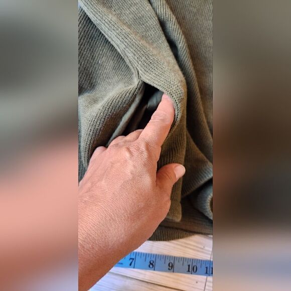 NWOT Madewell MockNeck Button Back Sweater Top Size Small in Green - Picture 6 of 14